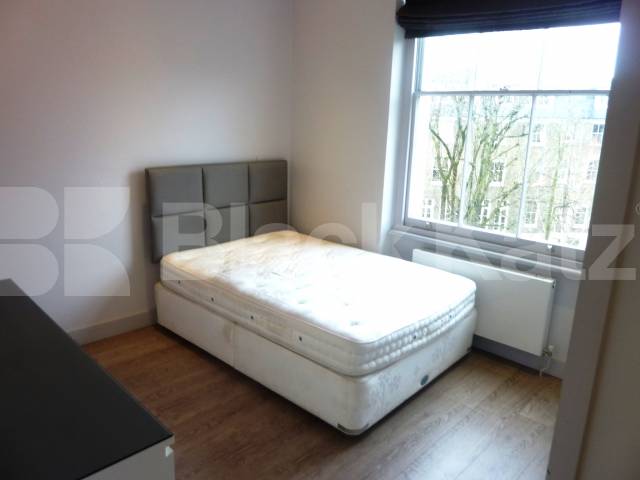 			NEW INSTRUCTION!, 2 Bedroom, 1 bath, 1 reception Flat			 Clifton Gardens, MAIDA VALE